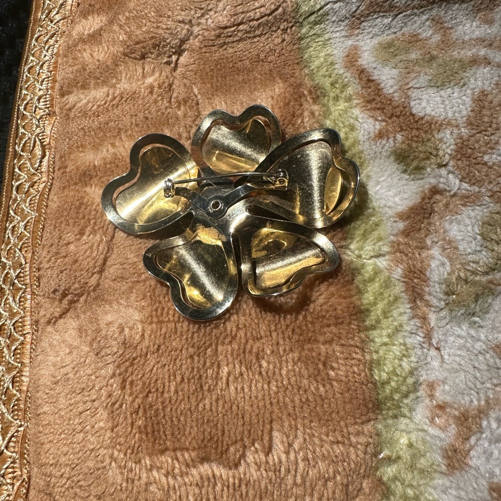 Fashion Jewelry Gold Flower Petal Brooch